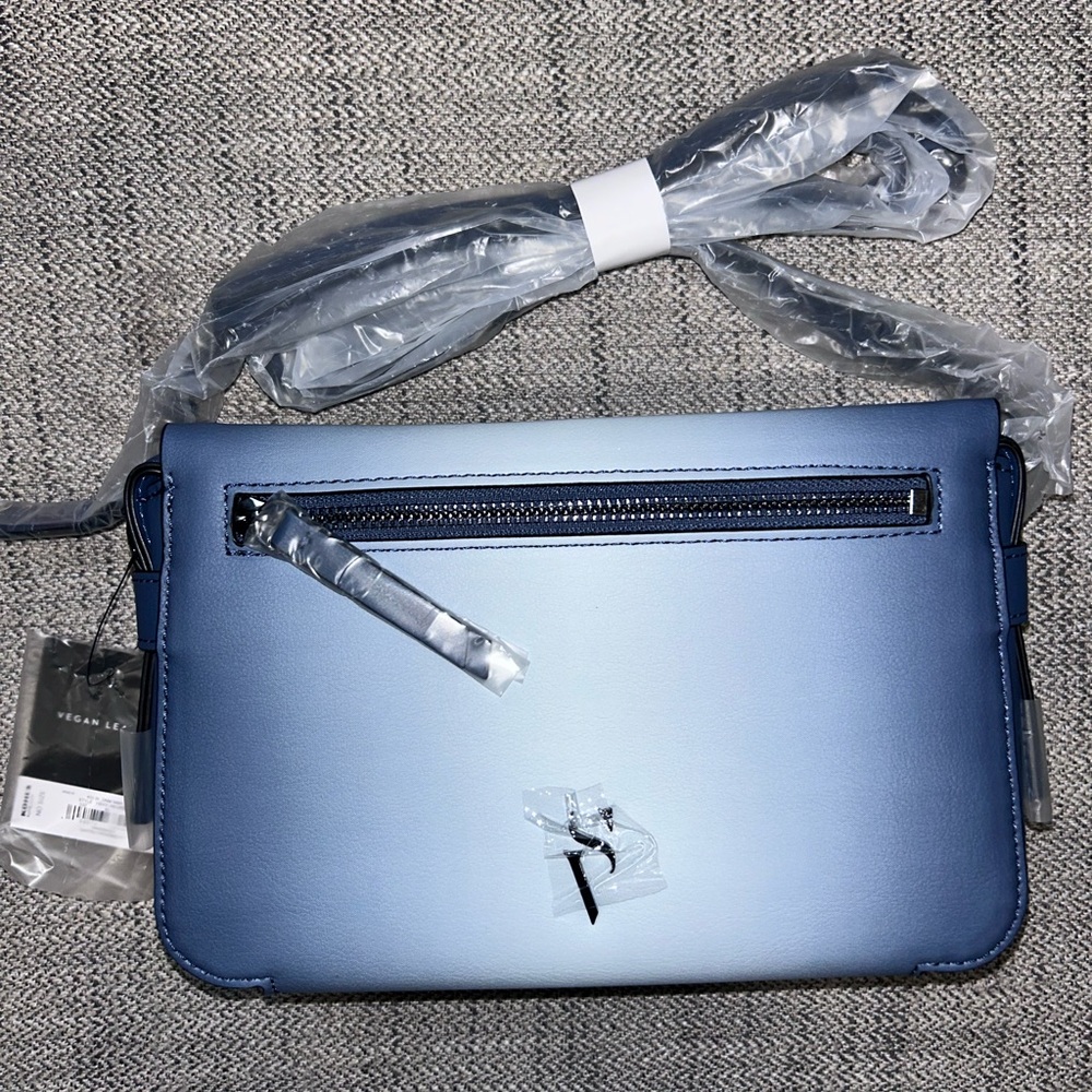 Simply Vera Want Light Blue Ombré  Vegan Leather Crossbody Bag NWT